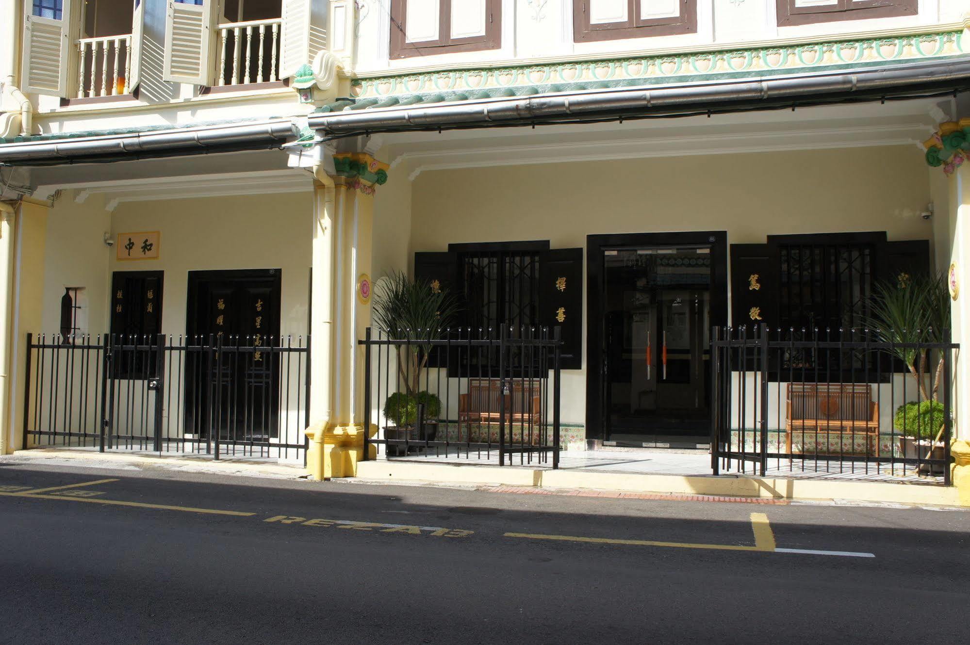 Heeren Palm Suites Malacca Exterior foto